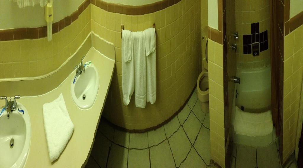 Chateau Motor Lodge Grand Island Δωμάτιο φωτογραφία